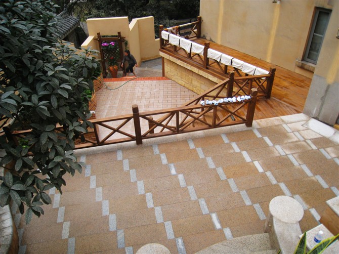 ����ľ����